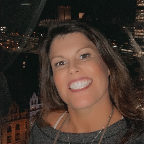 Meet your Posher, Atricia - Picture 1 of 1